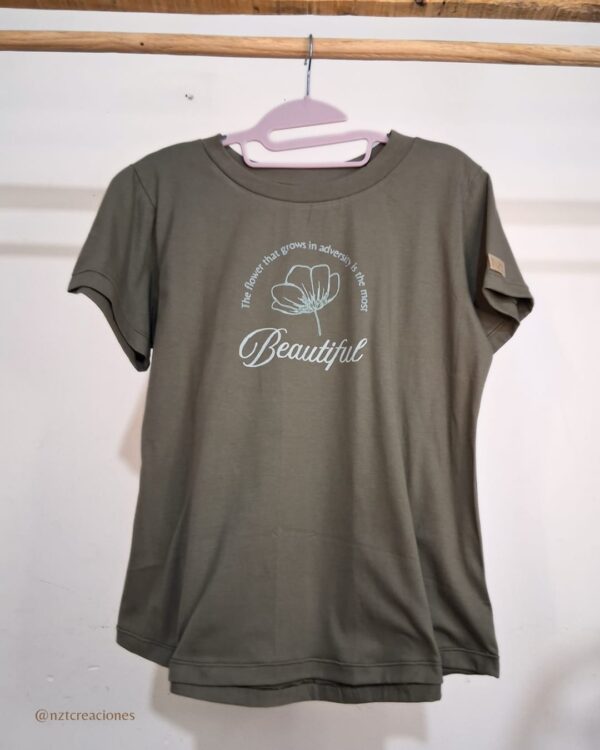 Remera Beautiful